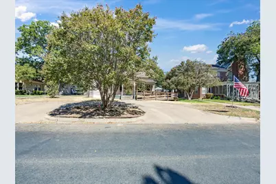 504 W Knox Street, Ennis, TX 75119 - Photo 39