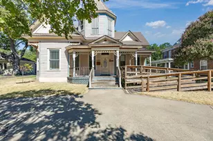 504 W Knox St, Ennis, TX 75119 - Photo 1