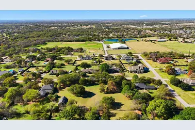 370 Oakview Drive, Double Oak, TX 75077 - Photo 13