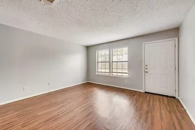 600 Grand Avenue #107, Arlington, TX 76010 - Photo 3