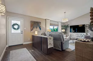 4320 Hillshire Ct, Flower Mound, TX 75028 - Photo 3