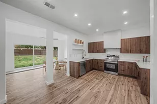 802 Azalia Dr, Lewisville, TX 75067 - Photo 13