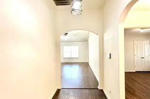 1401 Macy Ln, Dallas, TX 75253 - Photo 1