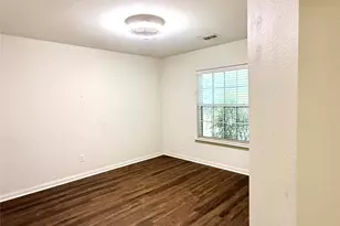 1401 Macy Ln, Dallas, TX 75253 - Photo 3