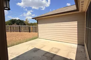 1401 Macy Ln, Dallas, TX 75253 - Photo 21