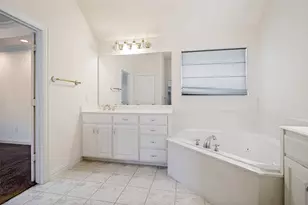 2426 Club Creek Blvd, Garland, TX 75043 - Photo 17