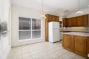 2426 Club Creek Blvd, Garland, TX 75043 - Photo 11