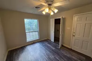 5728 Rockhill Rd, Fort Worth, TX 76112 - Photo 7
