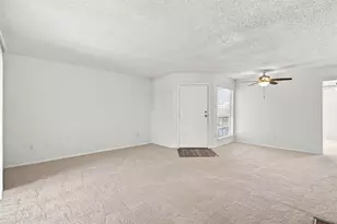 12484 Abrams Rd, Dallas, TX 75243 - Photo 9