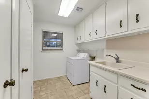 705 Poage Dr, Woodway, TX 76712 - Photo 23