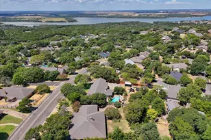 705 Poage Dr, Woodway, TX 76712 - Photo 37