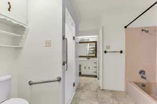 705 Poage Dr, Woodway, TX 76712 - Photo 27