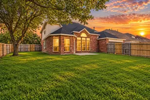 403 Mountain Cir, DeSoto, TX 75115 - Photo 3