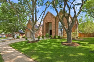 2201 Sagebrush Dr, Flower Mound, TX 75028 - Photo 3