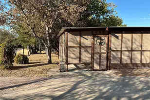 2517 Deer Trail, Granbury, TX 76048 - Photo 33