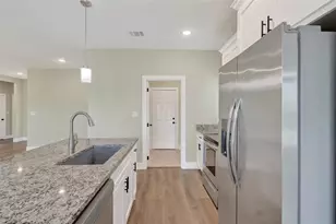 3208 31st St, Fort Worth, TX 76106 - Photo 11