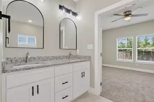 3208 31st St, Fort Worth, TX 76106 - Photo 19