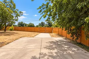 3105 Brincrest Dr, Farmers Branch, TX 75234 - Photo 33
