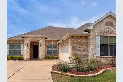 2311 Collin Drive, Grand Prairie, TX 75052 - Photo 3