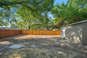 2429 February Ln, Grand Prairie, TX 75050 - Photo 31