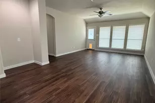 725 Bird Creek Dr, Little Elm, TX 75068 - Photo 9