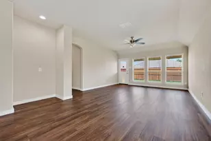 725 Bird Creek Dr, Little Elm, TX 75068 - Photo 3