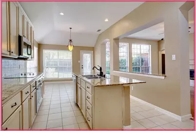 3917 Vernon Way, Fort Worth, TX 76244 - Photo 9