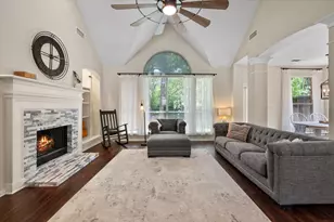 2014 Marie Weldon Ln, Arlington, TX 76001 - Photo 9