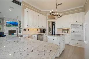 101 Fountain Hills Dr, Garland, TX 75044 - Photo 5