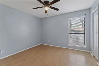 2101 Park Willow Lane #B, Arlington, TX 76011 - Photo 9