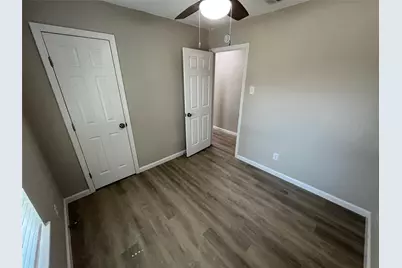 9615 Oak Gate Lane, Dallas, TX 75217 - Photo 15