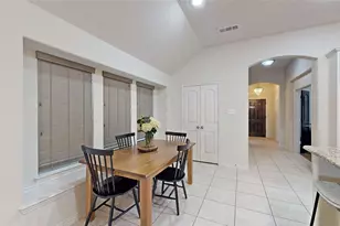 421 Catherine Ln, Lantana, TX 76226 - Photo 7