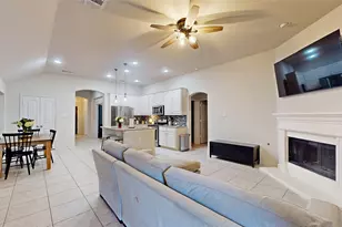 421 Catherine Ln, Lantana, TX 76226 - Photo 9