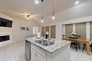 421 Catherine Ln, Lantana, TX 76226 - Photo 5