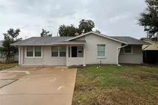 1831 Moonbeam Ln, Carrollton, TX 75006 - Photo 1