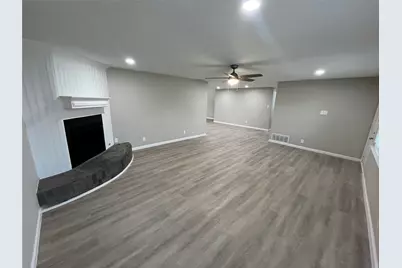 1831 Moonbeam Lane, Carrollton, TX 75006 - Photo 5