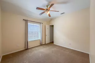 9612 Cliffside Dr, Irving, TX 75063 - Photo 15