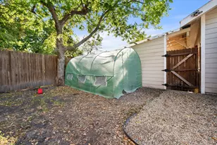 304 T A Carroll Ave, Corsicana, TX 75110 - Photo 17