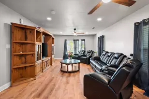 304 T A Carroll Ave, Corsicana, TX 75110 - Photo 15