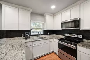 304 T A Carroll Ave, Corsicana, TX 75110 - Photo 9