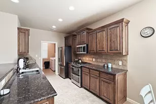 1306 Lauren Ln, Granbury, TX 76048 - Photo 7