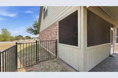 1306 Lauren Lane, Granbury, TX 76048 - Photo 33