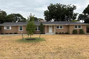 16 Cliffside Dr, Edgecliff Village, TX 76134 - Photo 1