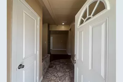 16 Cliffside Drive, Edgecliff Village, TX 76134 - Photo 5