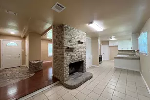 16 Cliffside Dr, Edgecliff Village, TX 76134 - Photo 9