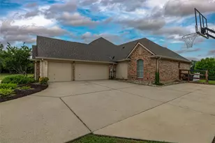 2304 Chipping Campden Rd, Denton, TX 76226 - Photo 35