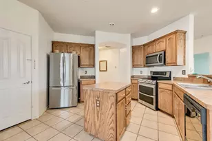 1008 Fort Apache Dr, Fort Worth, TX 76052 - Photo 9