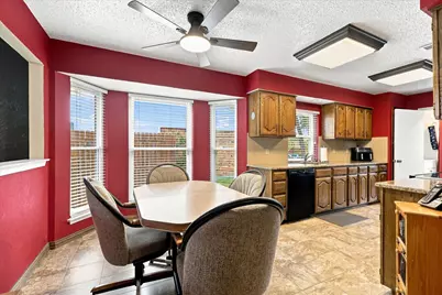 914 Reno Street, Lewisville, TX 75077 - Photo 15