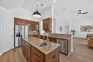 10328 Offshore Dr, Irving, TX 75063 - Photo 13