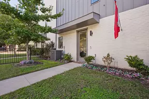 5703 Lindell Ave, Dallas, TX 75206 - Photo 3